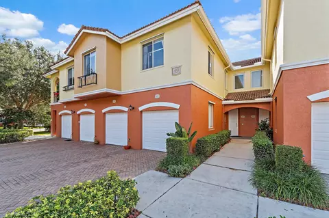 40 SE Sedona Cir #102, Stuart, FL 34994