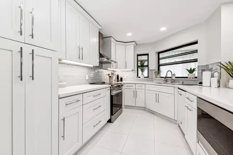 6029 Parkwalk Dr, Boynton Beach, FL 33472