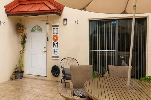 6291 Seven Springs Boulevard C, Greenacres, FL 33463