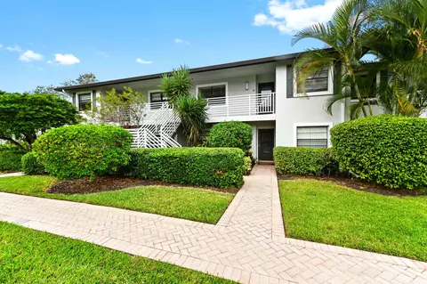 33 Southport Ln #D, Boynton Beach, FL 33436