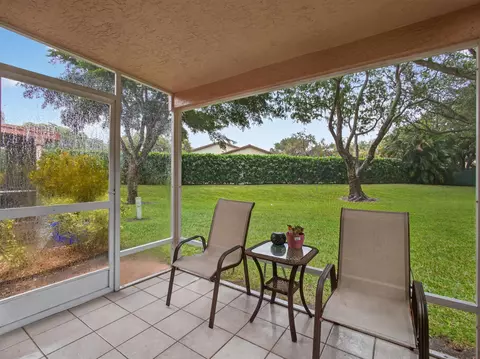 9880 Kamena Cir, Boynton Beach, FL 33436
