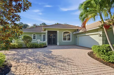 9617 Knollwood Ln, Fort Pierce, FL 34951