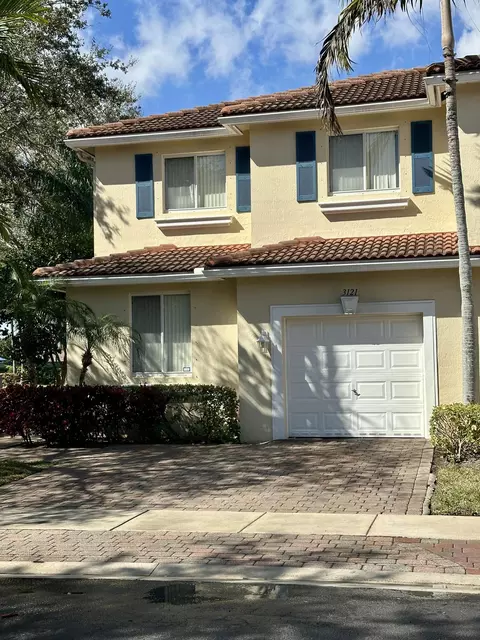 3121 N Evergreen Cir, Boynton Beach, FL 33426
