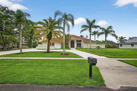 1295 Longlea Ter, Wellington, FL 33414