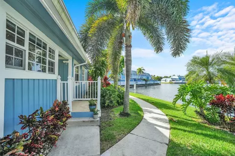 622 Ocean Dunes Cir, Jupiter, FL 33477