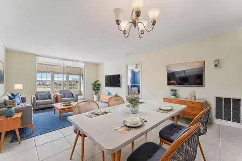 14575 Bonaire #304, Delray Beach, FL 33446