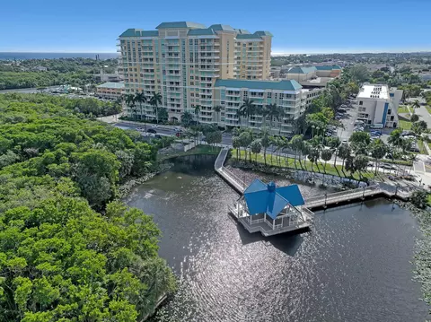 700 E Boynton Beach Blvd #312, Boynton Beach, FL 33435