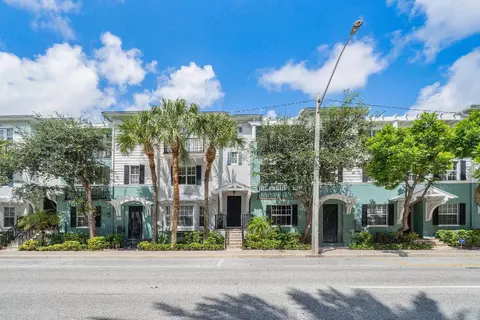 375 E Mallory Cir, Delray Beach, FL 33483