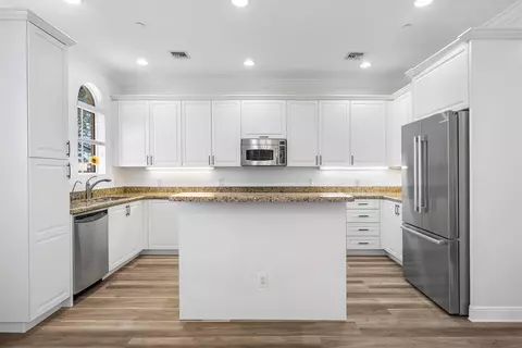 824 Virginia Garden Dr, Boynton Beach, FL 33435