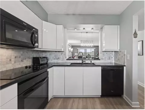7290 Kinghurst Drive 703, Delray Beach, FL 33446