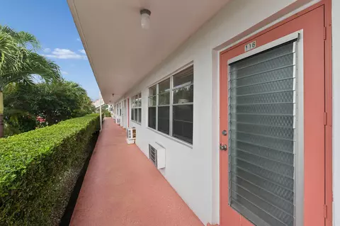 116 Windsor F, West Palm Beach, FL 33417