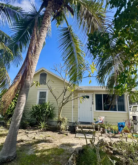 1322 N M St, Lake Worth Beach, FL 33460