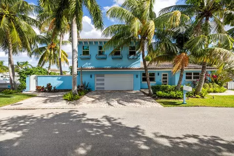 100 Neptune Dr, Hypoluxo, FL 33462