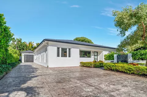 301 Pilgrim Rd, West Palm Beach, FL 33405