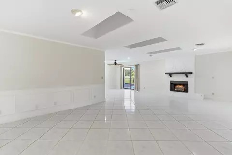 Living - 5151 SE Burning Tree Cir, Stuart, FL 34997 photo 2 of 6