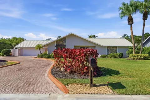 Exterior - 5151 SE Burning Tree Cir, Stuart, FL 34997 photo 2 of 18