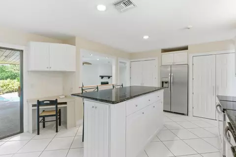 Kitchen - 5151 SE Burning Tree Cir, Stuart, FL 34997 photo 6 of 7