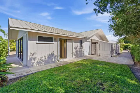 Exterior - 5151 SE Burning Tree Cir, Stuart, FL 34997 photo 13 of 18
