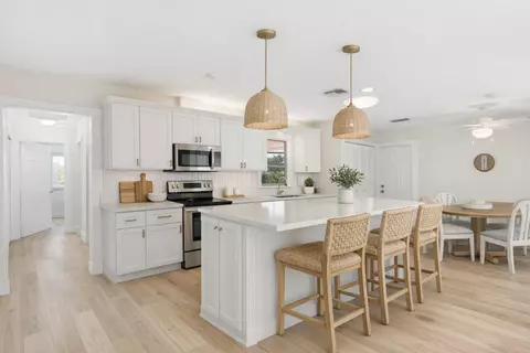 Kitchen - 5151 SE Burning Tree Cir, Stuart, FL 34997 photo 2 of 7