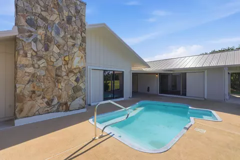 Exterior - 5151 SE Burning Tree Cir, Stuart, FL 34997 photo 8 of 18