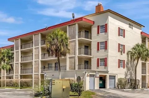3070 NW 48th #212, Lauderdale Lakes, FL 33313