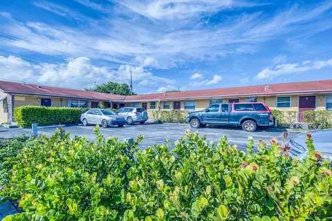 927 S G St #5, Lake Worth Beach, FL 33460