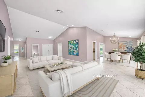 6200 Via Tierra Dr, Boca Raton, FL 33433