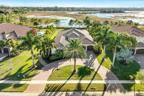 7755 Maywood Crest Dr, Palm Beach Gardens, FL 33412
