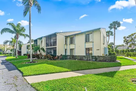 1117 Green Pine Blvd #D2, West Palm Beach, FL 33409