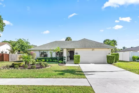 17294 Lake Park Rd, Boca Raton, FL 33487