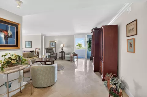 2200 S Ocean Blvd #202, Delray Beach, FL 33483