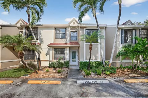 237 City View Dr #237, Fort Lauderdale, FL 33311