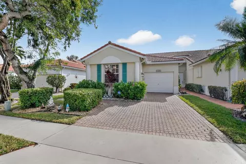 6210 Heliconia Rd, Delray Beach, FL 33484