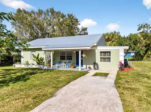 2108 Donald Ave, Fort Pierce, FL 34946