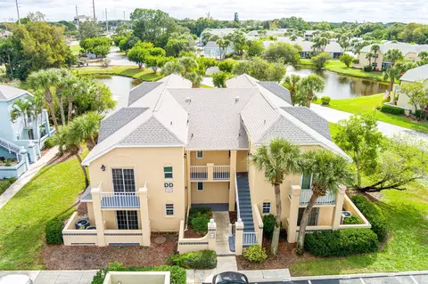 1635 SE Green Acres Cir #DD202, Port Saint Lucie, FL 34952