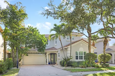 104 Via Azurra, Jupiter, FL 33458