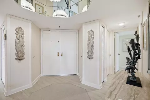 50 Beach #203, Tequesta, FL 33469