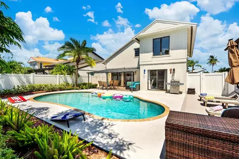 15881 SW 8th Ave, Delray Beach, FL 33444
