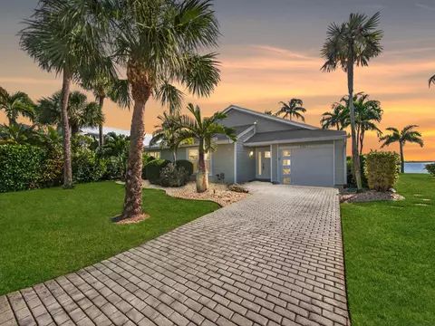 3961 NE Breakwater, Jensen Beach, FL 34957