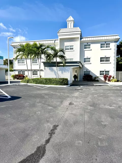 1439 S Ocean Blvd #303, Pompano Beach, FL 33062