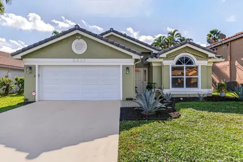 8547 Tourmaline Blvd, Boynton Beach, FL 33472