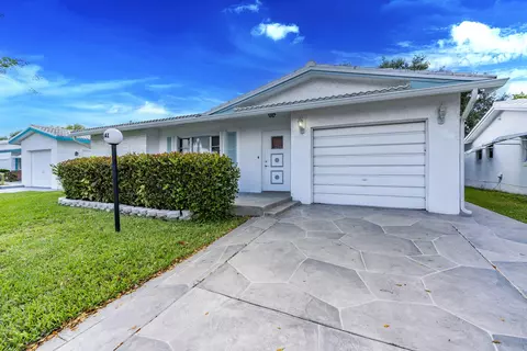 1141 NW 90th Way, Plantation, FL 33322