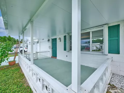 1710 SW 22nd St, Boynton Beach, FL 33426