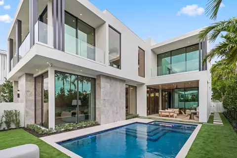 340 Grove Pl, Delray Beach, FL 33444