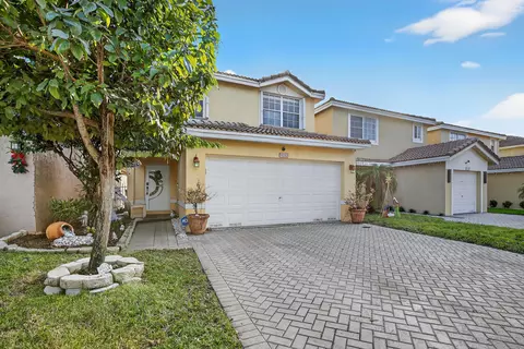 9232 NW 55th St, Sunrise, FL 33351