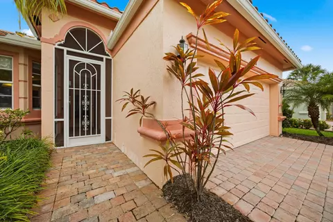 11200 SW Birch Tree Cir, Port Saint Lucie, FL 34987