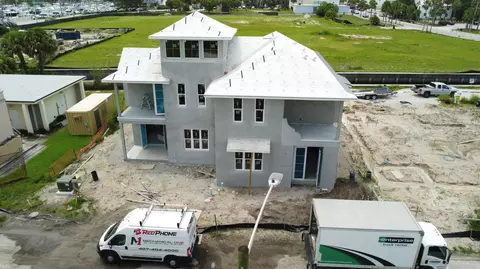 135 Kings Ln, Fort Pierce, FL 34950