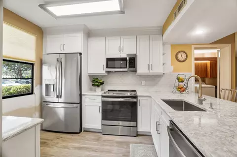6061 Balboa Cir #102, Boca Raton, FL 33433