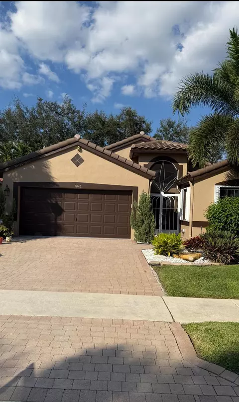 7045 Castlemaine Ave, Boynton Beach, FL 33437