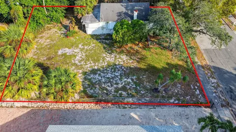 719 55th, West Palm Beach, FL 33407